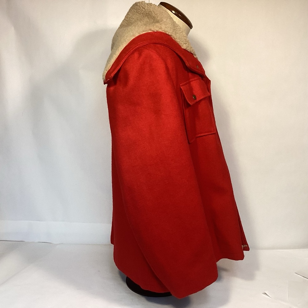 Vintage Woolrich Red Wool and Sherpa jacket split hood men’s size 46 - Picture 4 of 12